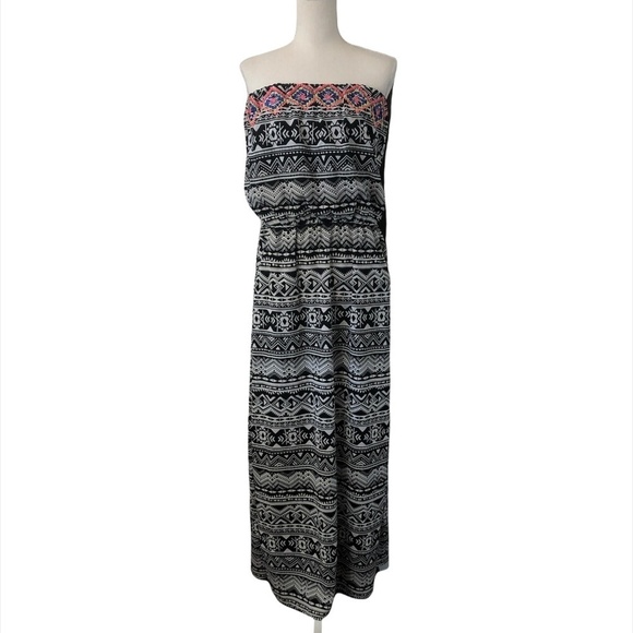XHILARATION Maxi Dress Womens Size Large Black Aztec Embroidery Strapless Summer - Picture 1 of 11
